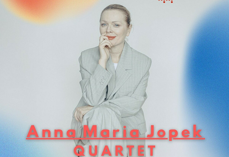 波蘭知名爵士音樂家Anna Maria Jopek將在高雄連續演出三天，與樂迷熱情互動。   圖：高雄市行國處/提供
