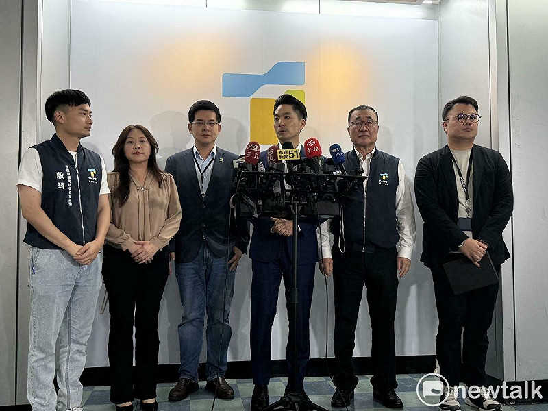 台北市長蔣萬安（右3）。   圖：周煊惠 / 攝