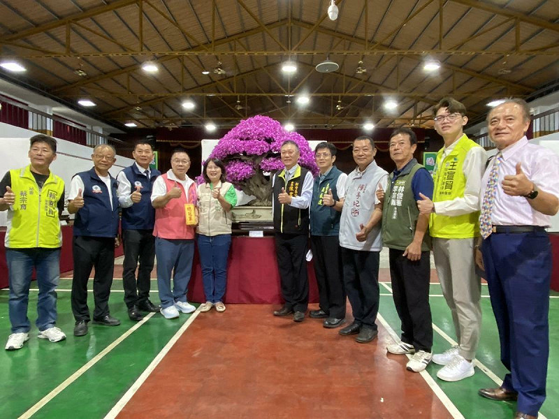 「2025台灣花菓盆栽展」將於10月25日上午10時在台南市政府民治市政中心南瀛堂(台南市新營區民治路36號)隆重登場,台南市長夫人劉育菁等貴賓到場參觀致詞,共襄盛舉。   圖:黃博郎/攝
