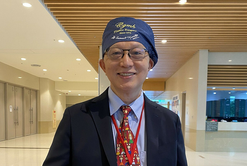 曹賜斌響應衛福部政策,積極推動醫療機構美容醫學品質認證制度。   圖:曹賜斌整形外科診所/提供