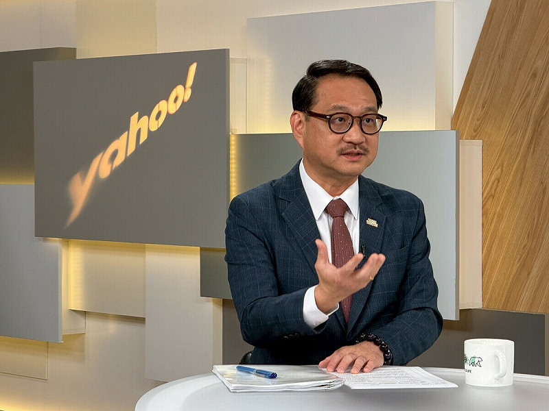 行政院副秘書長阮昭雄接受Yahoo TV網路節目「齊有此理」專訪,今(29)天中午播出。   圖:Yahoo TV提供