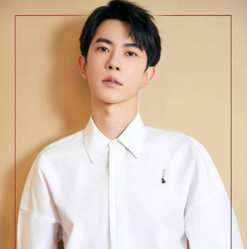 于朦朧上月11日驚傳墜樓身亡，事後網友指出案件有許多疑點，如今事件已延燒近2個月。   圖：翻攝自于朦朧微博