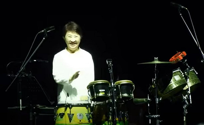 台中爆豬瘟，市府疫調說法卻一變再變，吳靜怡痛批，「盧媽媽」力拼購物節，全台灣媽媽排骨買不到半截，「市府不是盧媽媽補習班」。   圖：截自台中爵士音樂節YT