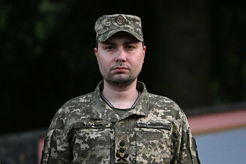 烏克蘭國防部情報總局(GUR)局長布達諾夫(Kyrylo Budanov)中將近日疑似親自抵達頓涅茨克州的紅軍城戰場。   圖:翻攝自 X