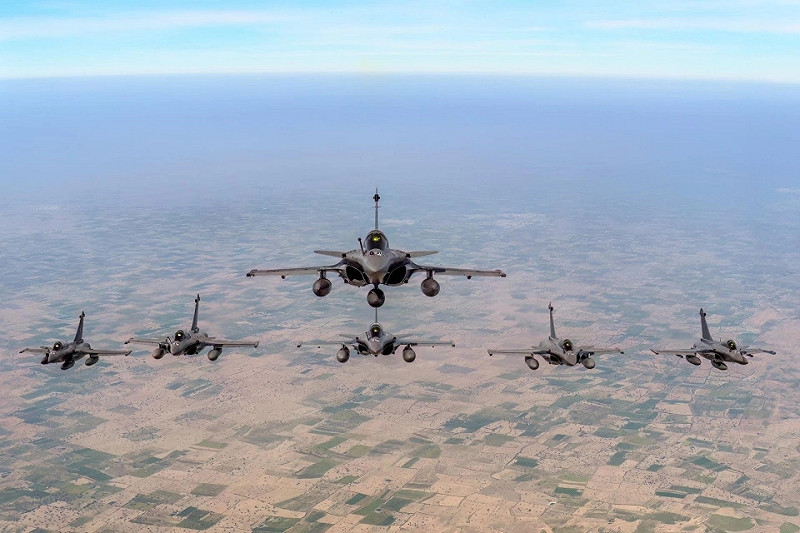 陣風戰鬥機。 圖:翻攝自 騰訊新聞@河東三叔   陣風戰鬥機。 圖:翻攝自 騰訊新聞@河東三叔