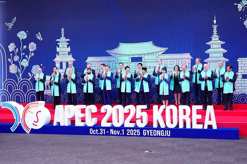 第32屆亞太經合組織(APEC)峰會於南韓慶州落幕。   第32屆亞太經合組織(APEC)峰會於南韓慶州落幕。