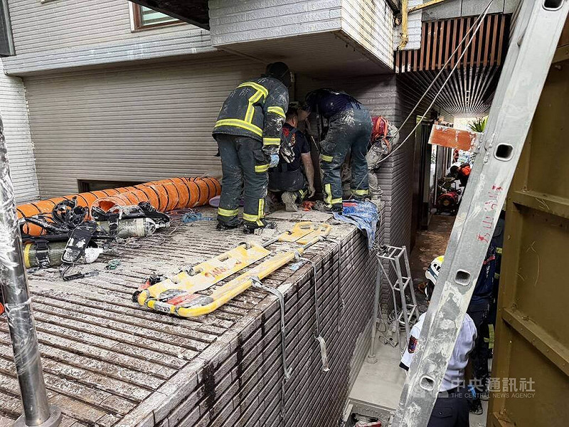 台北市北投區2名工人2日清潔溫泉池發生意外，疑因硫化氫數值超標，2人暈倒且無呼吸心跳，台北市消防局獲報緊急送醫搶救。（翻攝照片）中央社記者黃麗芸傳真 114年11月2日   