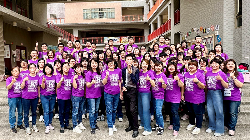 高名教育事業集團以面對面的互動、手把手引導，實踐有溫度的學習精神，陪伴孩子們走進學習的殿堂。   圖：高名教育事業集團/提供