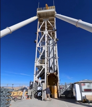  美國內華達州地下核試驗室必須由這個升降機進出。 圖 : 翻攝自樞密院十號 