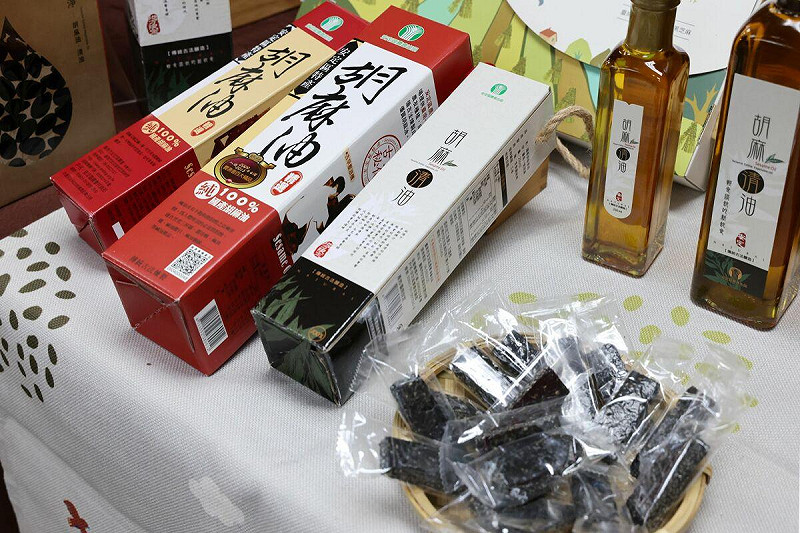 台南市胡麻種植面積約 1,215 公頃，占全台約 68%，為國內主要胡麻產地。   圖：台南市政府提供