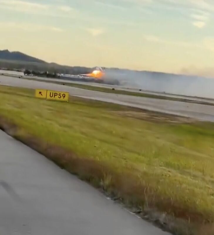 美國UPS貨機墜毀 。   圖：翻攝X（前推特）