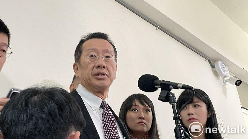 顧立雄說，《妨害兵役治罪條例》的刑責，會由國防部跟內政部還有相關部會研議。   圖：高逸帆／攝