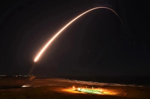 美國發射民兵3洲際彈道導彈。(2025年八月資料照)   圖  : 翻攝自美國國防部