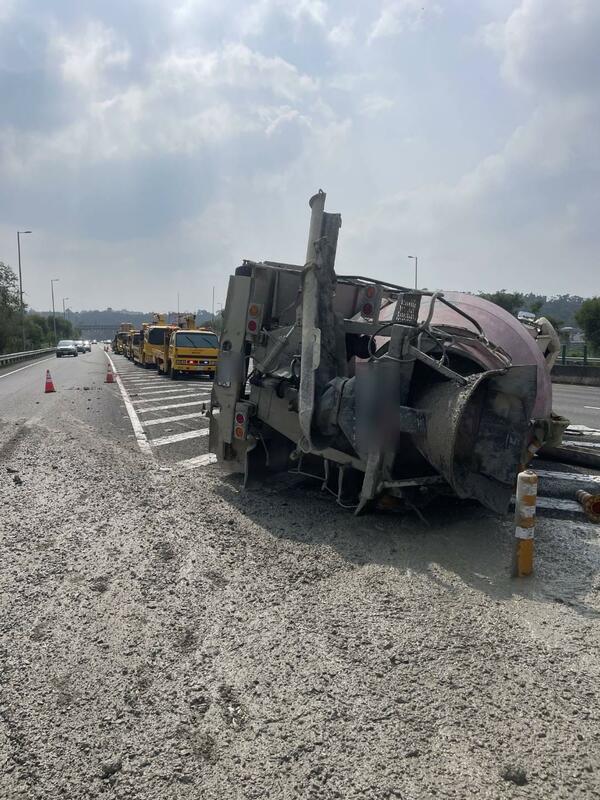 時隔約24小時，國道3號同路段發生2起車禍。   圖：翻攝畫面