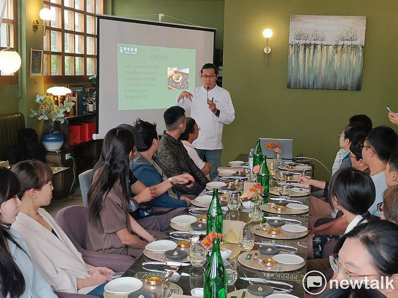 綠星主廚張皓福帶領大家一同品味苗栗風土的真實滋味。從在地農產到餐桌創作，感受食材背後的土地故事與料理溫度。   圖：唐復年/攝