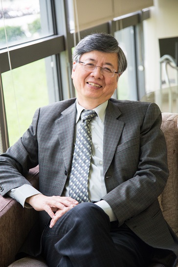 輔大醫院江漢聲醫師突遭患者以美工刀刺傷，警方逮捕兇嫌釐清犯案動機。   圖：翻攝自輔大醫院官網