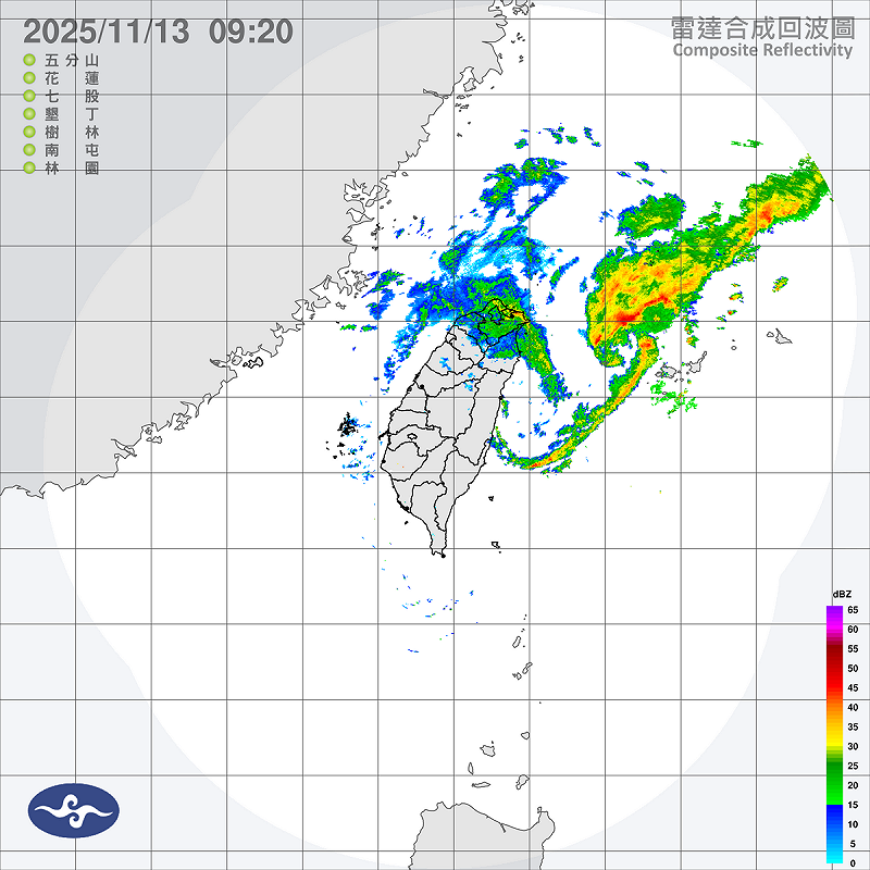 鳳凰颱風減弱後的熱帶性低氣壓，目前來到台灣東北部海面，北部地區今仍有降雨。   圖：中央氣象署