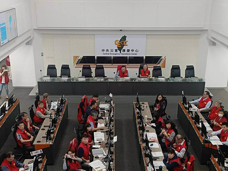 中央災害應變中心13日表示，颱風鳳凰警報已解除，但宜蘭縣五結鄉農田低窪區仍有2處積淹水，花蓮馬太鞍溪上午也新增1處堰塞湖；另外，花蓮明利村已水退，現場為淤泥淤積。（中央災害應變中心提供）中央社記者黃麗芸傳真　114年11月13日   