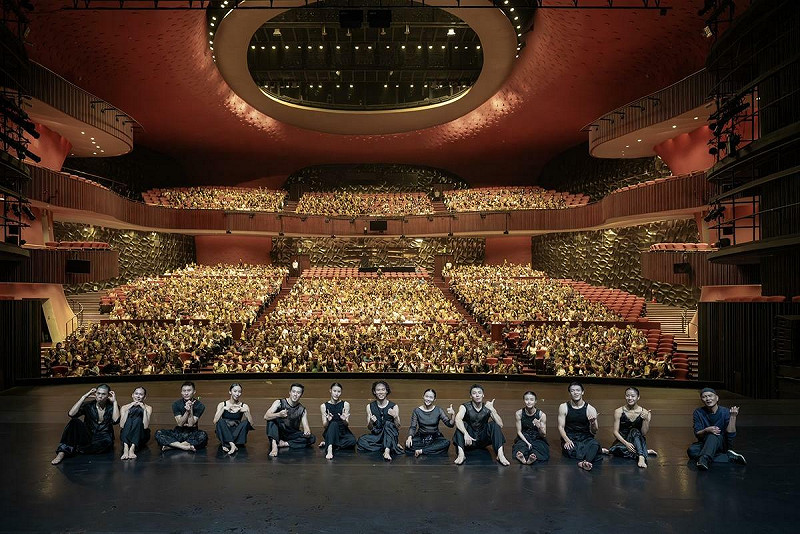 陸府建設邀請住戶觀賞雲門舞集年度新作《關不掉的耳朵》。   圖：陸府建設/提供