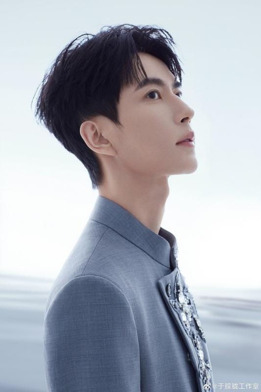 于朦朧案疑點重重，並扯出了潛規則、獻祭等陰謀論。   圖：取自于朦朧工作室微博