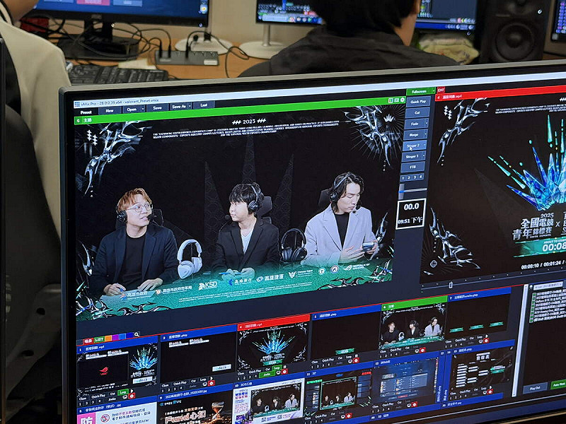 主播賽評培訓成績傑出的學員北上參與轉播，並將於總決賽現場登台實戰，展現培訓成果與專業風采。   圖：高雄市青年局/提供