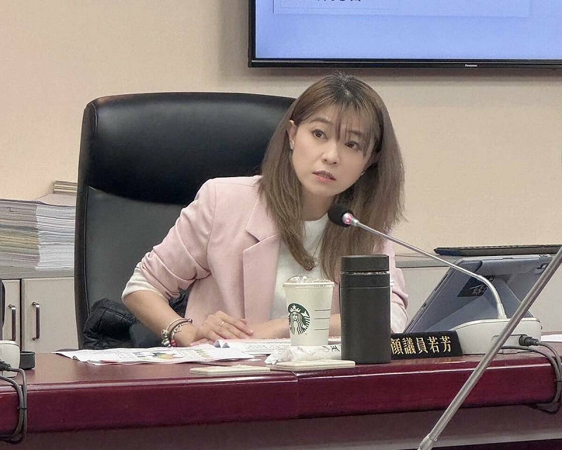 中國製電動公車引資安疑慮，顏若芳曝北市大量中製公車，籲全面清查、抽樣檢測。   圖：取自顏若芳臉書（資料照）