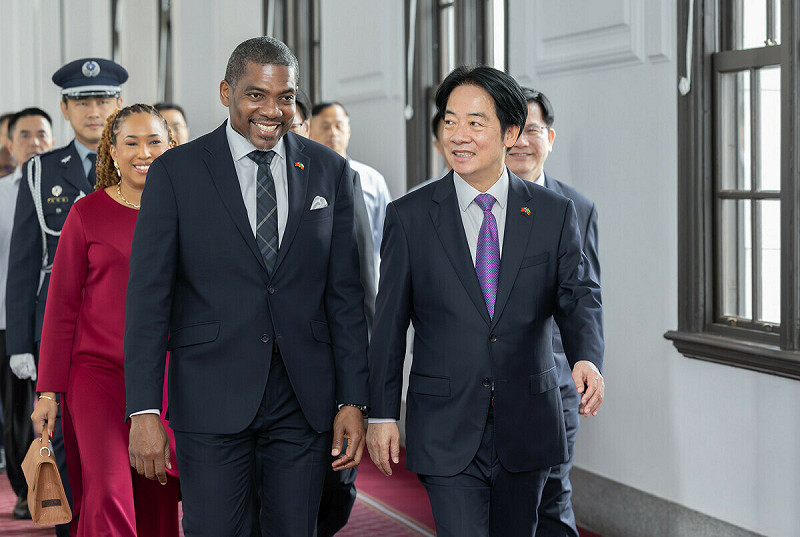 賴清德會晤「聖克里斯多福及尼維斯聯邦總理德魯（Terrance Drew）伉儷一行」。   圖：總統府提供