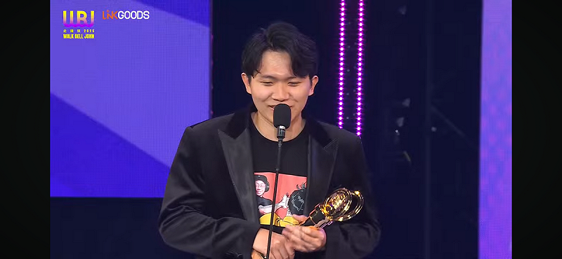 多米多羅獲得走鐘獎「哈哈哈哈獎」。   圖：翻攝自走鐘獎YYR頻道