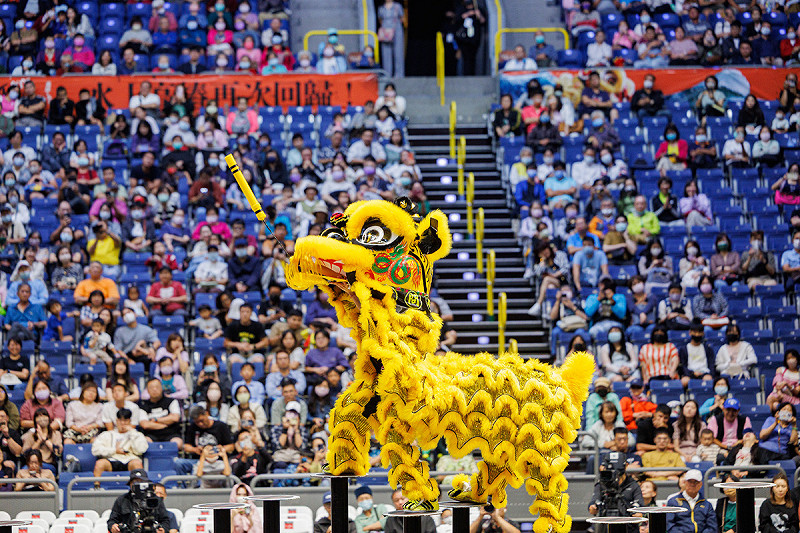 季軍隊伍基隆長興呂師父龍獅團創意主題「李小龍」。   圖：高雄市立歷史博物館/提供
