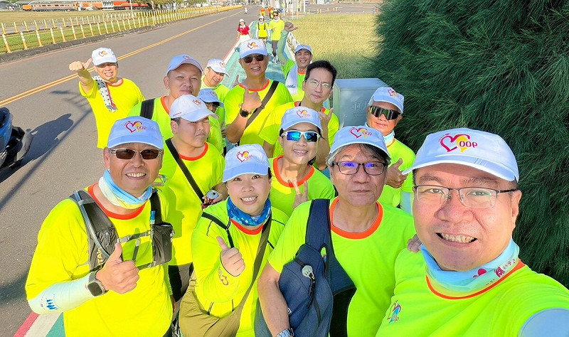 「公益愛行腳」將以23天完成全程900公里的徒步環島活動。   圖：中山大學EMBA/提供