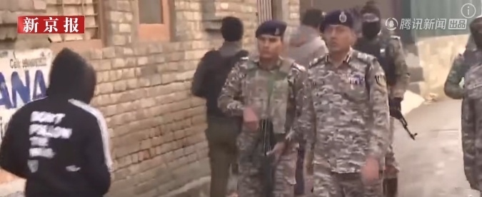 印控喀什米爾警局大爆炸，造成至少 9 人死亡、32 人受傷，當地警界調查。   圖 : 翻攝自新京報