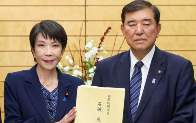 日本前首相石破茂(右)與現任首相高市早苗。 圖 : 翻攝自牛彈琴 日本前首相石破茂(右)與現任首相高市早苗。 圖 : 翻攝自牛彈琴