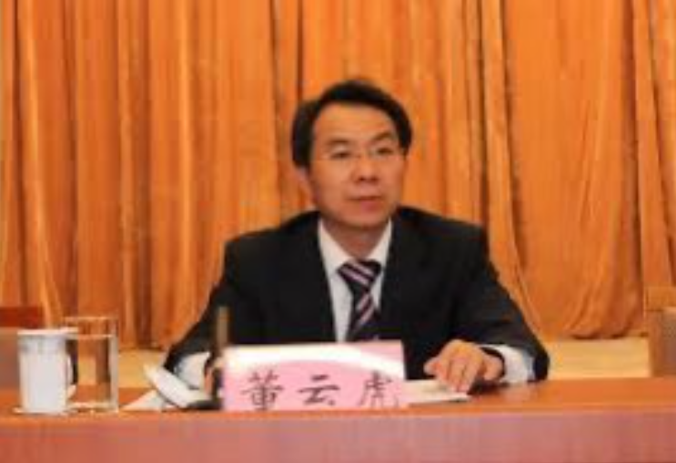 網路社群認為董雲虎在任期間的某些行為被放大解讀,甚至有人戲稱「董雲虎被伊麗媛盯上,仕途自此走下坡」。 圖:翻攝自X帳號@xinwendiaocha 網路社群認為董雲虎在任期間的某些行為被放大解讀,甚至有人戲稱「董雲虎被伊麗媛盯上,仕途自此走下坡」。 圖:翻攝自X帳號@xinwendiaocha