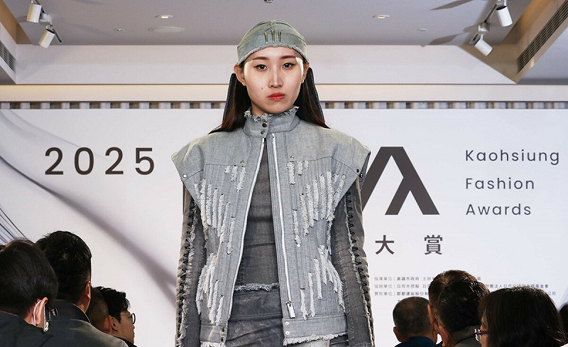 模特兒展演「高雄時尚大賞」入圍作品。   圖：高雄市青年局/提供