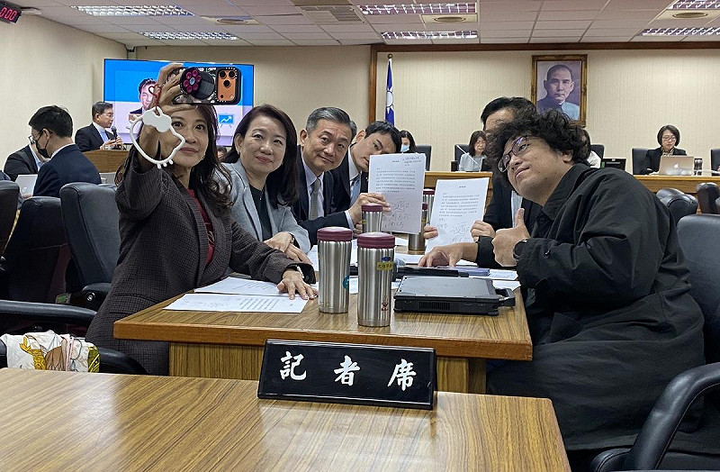 民進黨立委提案聲援沈伯洋   圖：林朝億/攝