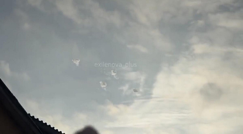 來自沃羅涅日的畫面顯示,防空系統正在攔截據稱是飛彈的物體。 圖:翻攝自 X 來自沃羅涅日的畫面顯示,防空系統正在攔截據稱是飛彈的物體。 圖:翻攝自 X