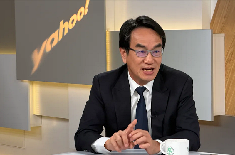 數位發展部長林宜敬接受Yahoo 網路節目《齊有此理》專訪，今（19）天播出。   圖：擷自Yahoo 網路節目《齊有此理》直播畫面