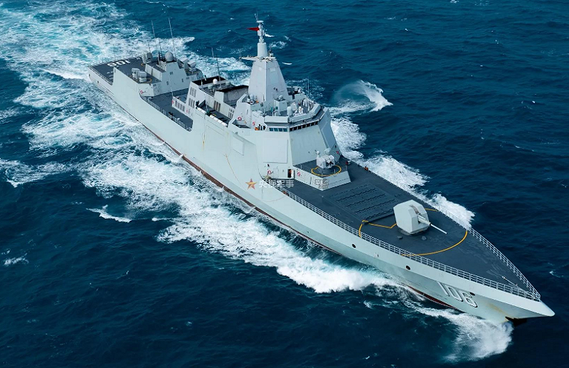 中國解放軍海軍最新航艦「福建號（舷號18）」成軍後，18日首次以航艦打擊群（CSG）形式參與聯合演習。圖為艦群中的055型飛彈驅逐艦「延安號（舷號106）」   圖：翻攝陸網/環球網