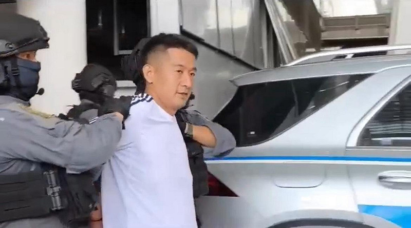 涉案人佘智江（又名佘倫凱）於 11 月 12 日自泰國引渡至中國。   圖：翻攝自 X 帳號 @RICHARD FULL