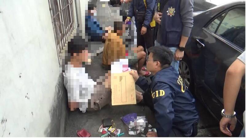 陳男撞死人後，竟找來2名毒友意圖開毒趴忘卻撞死人記憶。   圖：警方提供