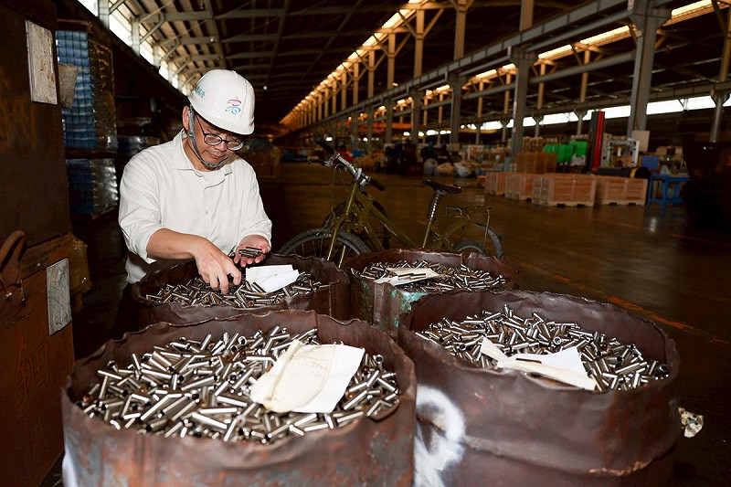 岡山、燕巢、路竹的扣件、金屬與機械零組件占全國出口量七成，是「世界螺絲之都」。   圖：賴瑞隆辦公室/提供