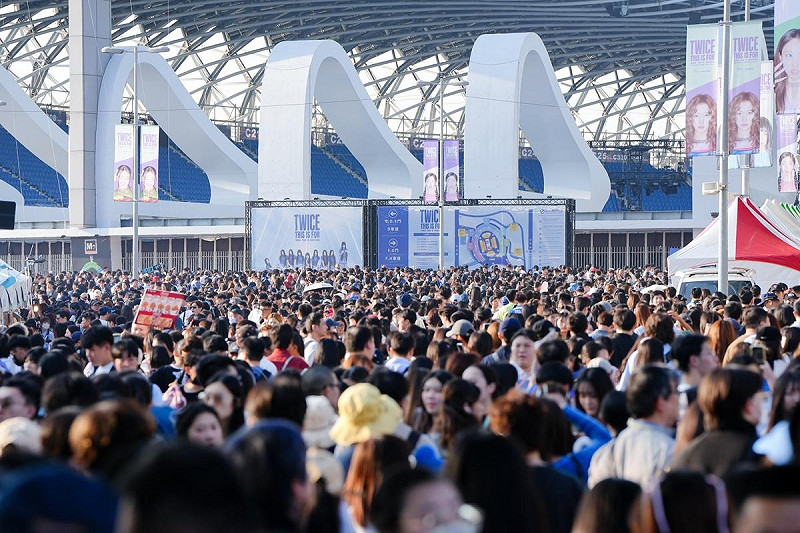 TWICE世界巡迴演唱會進場情形。   圖：高雄市文化局/提供