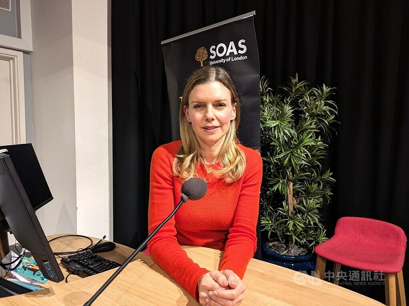 紀錄片「看不見的國家」導演、來自美國的葛靜文近日在倫敦接受中央社採訪時提到，中國國家主席習近平該放下身段、「放過自己」，讓台灣「做自己」，他不會因此失去中國與台灣之間任何經濟或文化關係。中央社記者陳韻聿倫敦攝　114年11月24日   圖：中央社提供