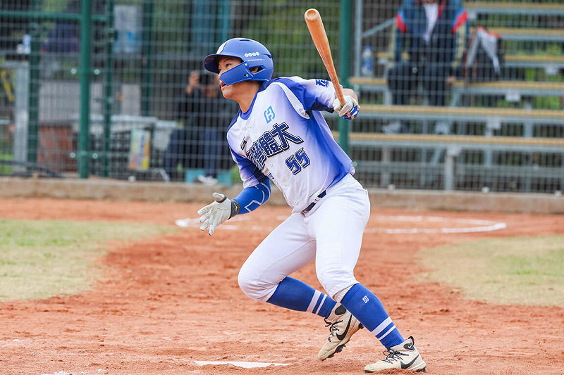 114學年度大專棒球聯賽（公開一級）預賽25日在台東開打，台灣體大首戰與開南大學交手，台體靠著陳柏儒（圖）超前安，最終以5比4搶勝。（大專體總提供）中央社記者謝靜雯傳真　114年11月25日   