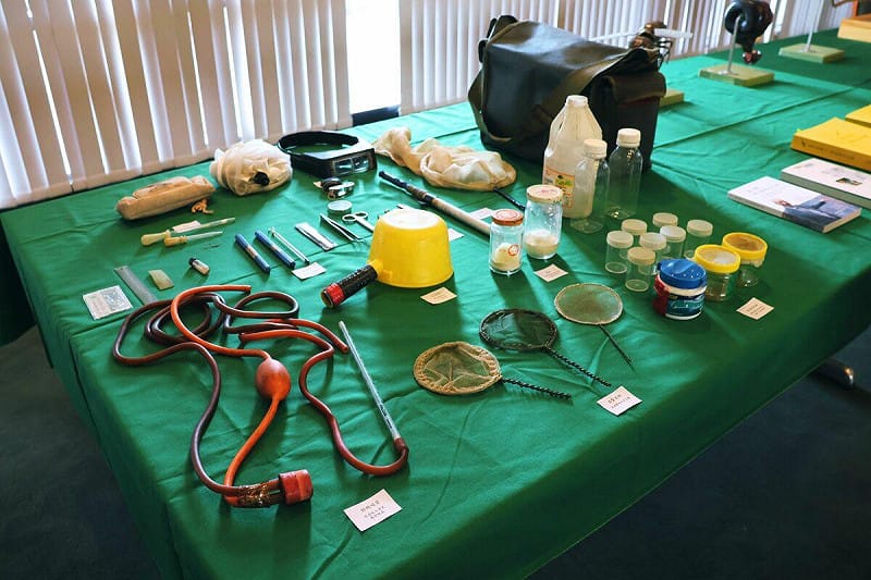 捐贈儀式現場展出連日清博士生前常用的採集、研究用具及相關著作等。   圖：國立自然科學博物館/提供