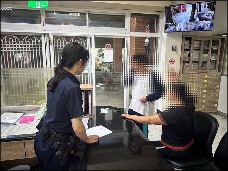 國中生誤信詐團的「網購凍結帳戶」話術，險些受騙。   圖：警方提供