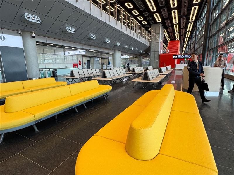 林國顯指出，未來整體第三航廈可以一年新增4500萬人次，讓我們機場的能量跟服務水準大幅提升超過一年8000萬人次。   圖：翻攝自交通部次長林國顯臉書