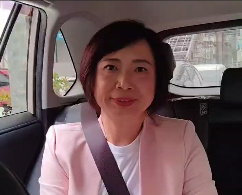 何欣純說，對於任何的民調數據，她表示尊重與參考。   圖：何欣純服務處/提供