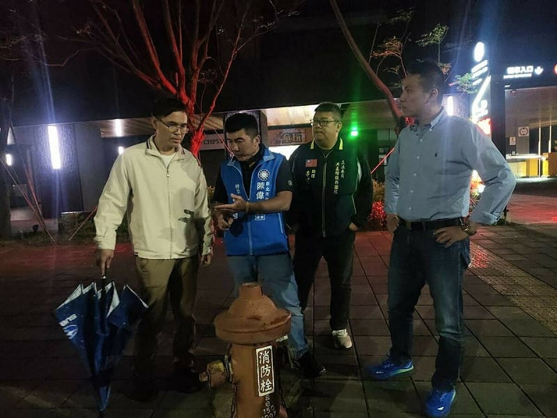 陳偉杰3日表示，將提案制定「新北市停水災害補助自治條例」，針對非因計畫性施工公告停水，而是管線破裂等不可歸責於用戶的原因，導致連續停水達48小時以上，且無法由臨時供水站完全滿足基本生活需求者補助金額，每戶不得低於新台幣5萬元整。   圖：翻攝陳偉杰臉書