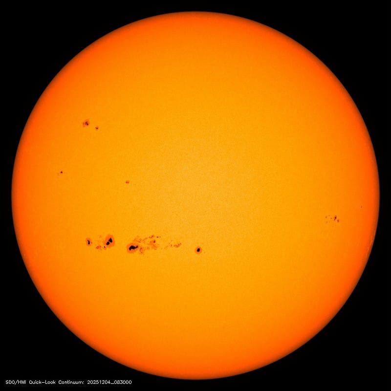 中央氣象署太空天氣作業辦公室發布中級磁暴警訊。   圖：取自中央氣象署太空天氣作業辦公室